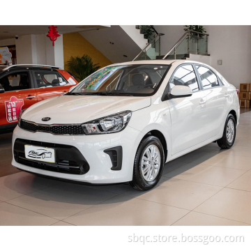 2020 auto usate Kia Huananchi 1.4L 95PS L4 Berlina a 5 sedili Berlina Cina a buon mercato per la famiglia